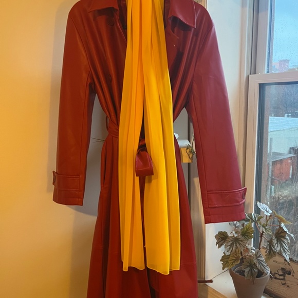 Carmen San Diego Costume BooHoo Red Trench - Picture 5 of 16